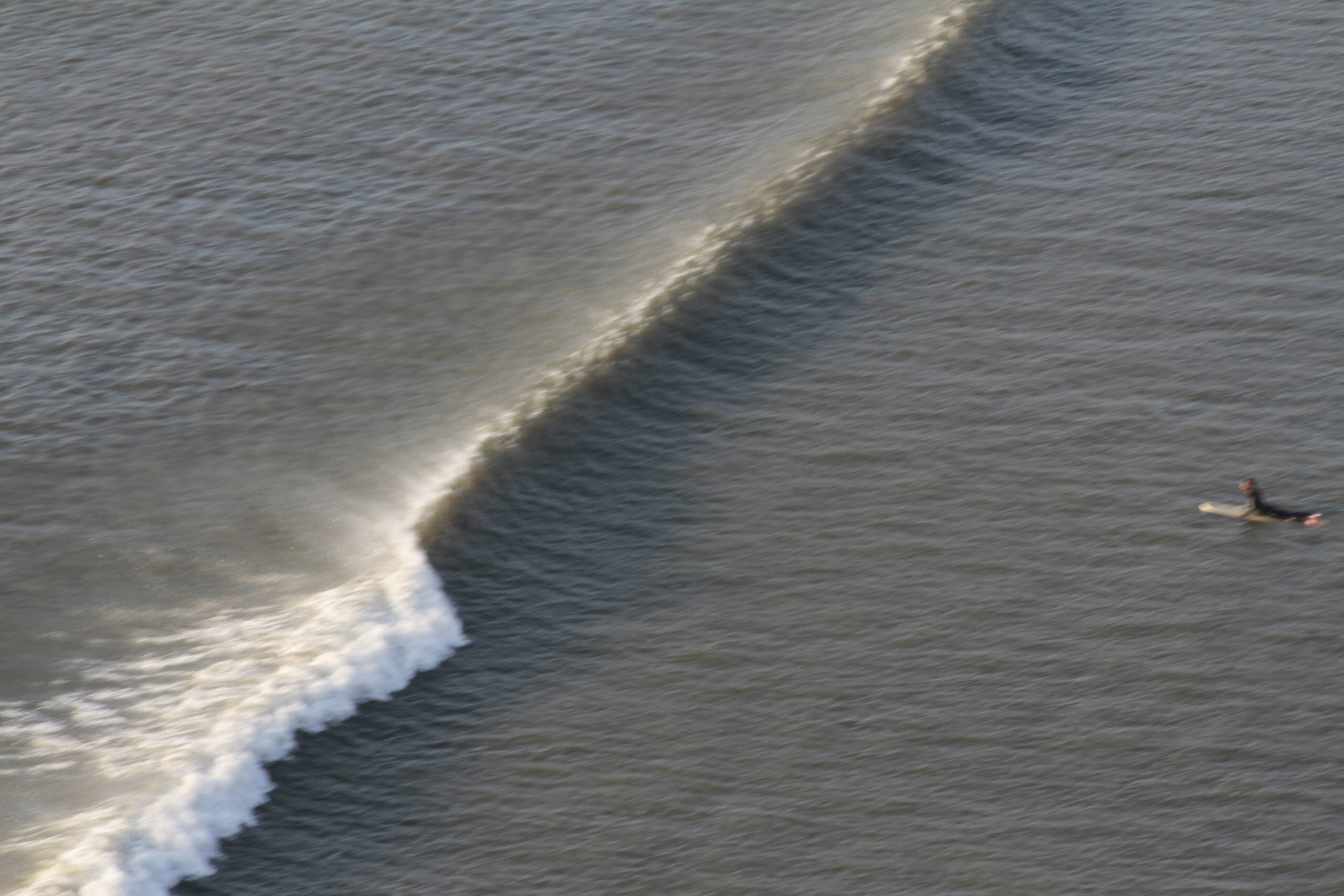 Para todos os níveis de surf, essa esquerda pode mudar sua visão sobre o Surf. Uma das poucas ondas no mundo que vai fazer você sentir dor na perna!